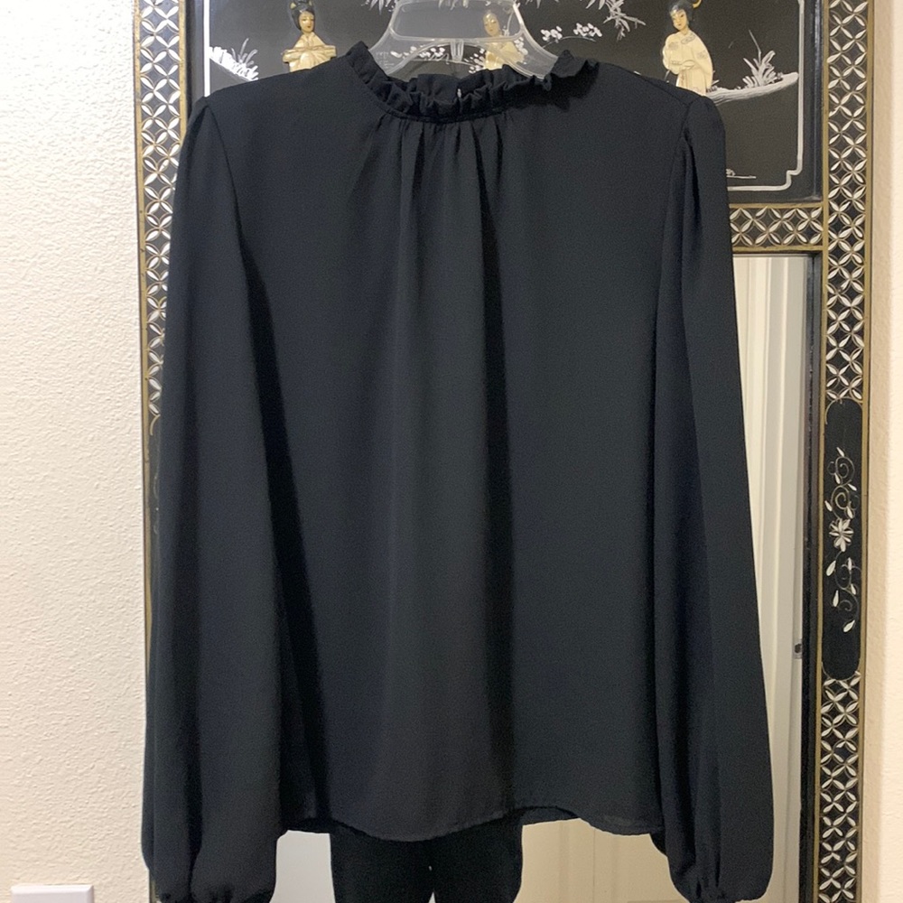 Women’s black long sleeve blouse